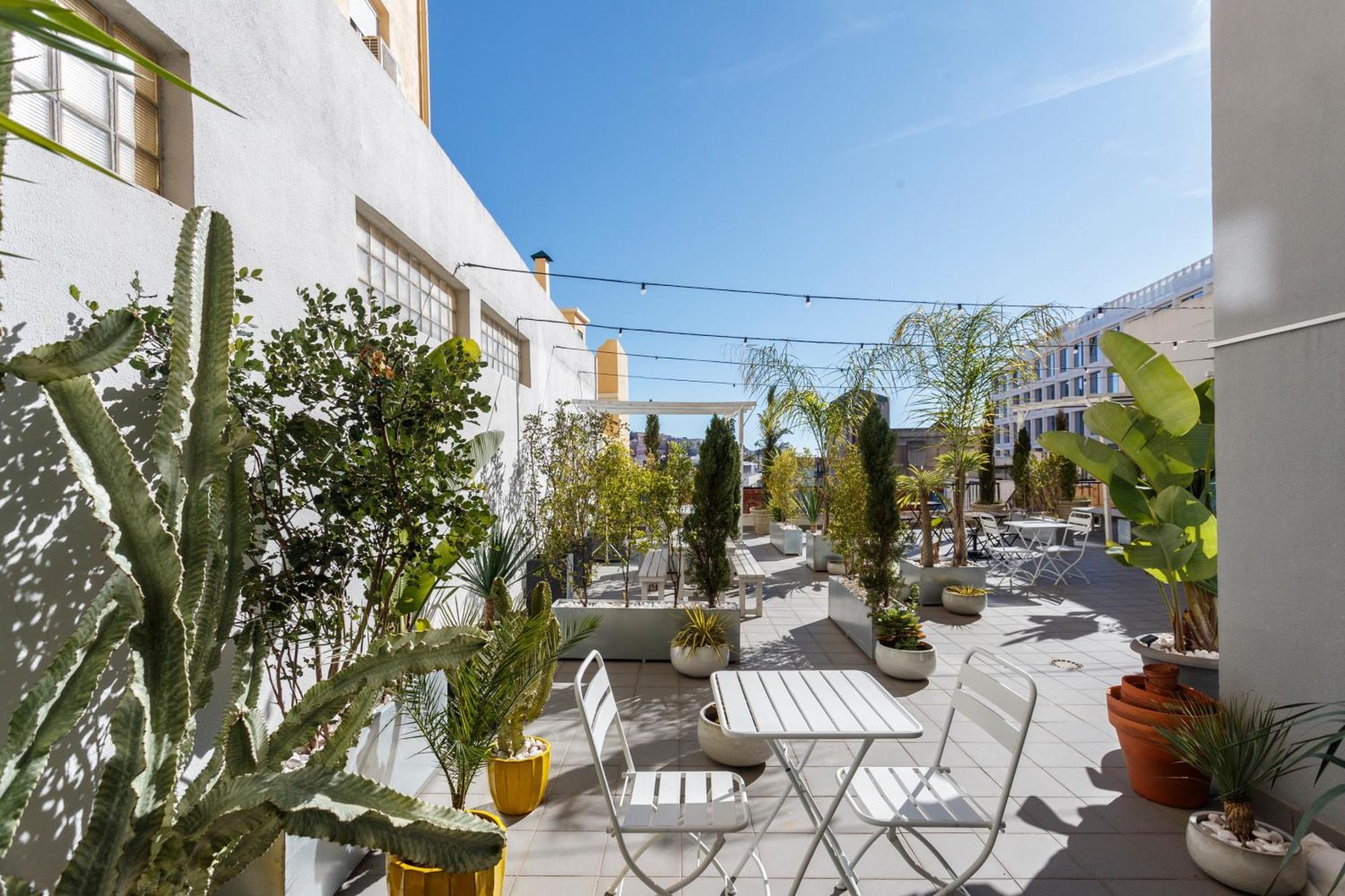 Gin O'Clock In Lisbon - By Misha'S Place 3A Εξωτερικό φωτογραφία